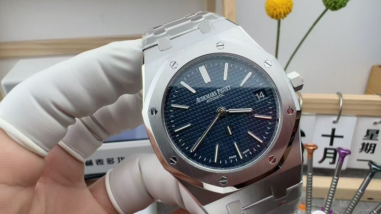 AUDEMARS PIGUET 15202ST.OO.1240ST.01.A