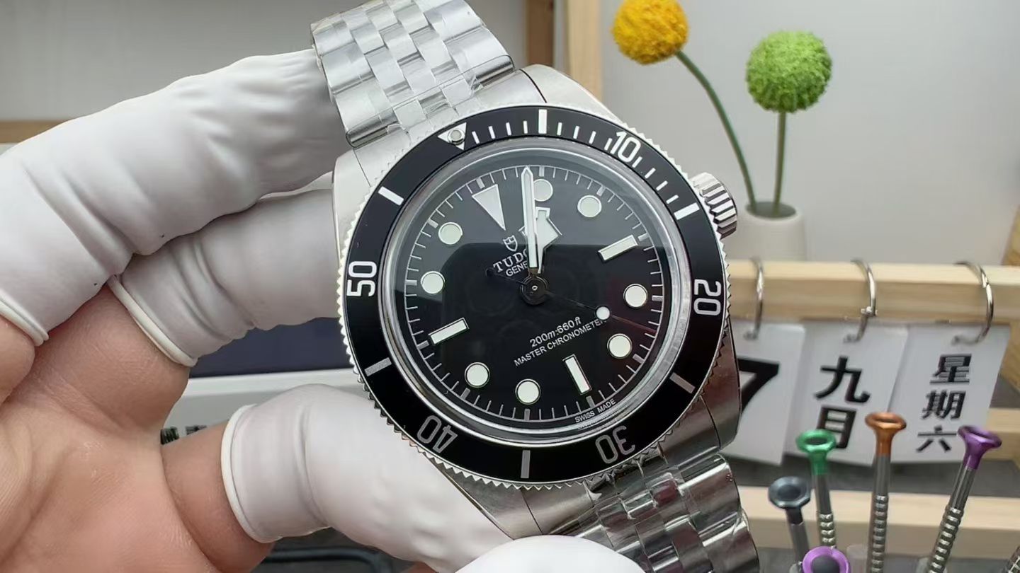 TUDOR 79030B (副本)